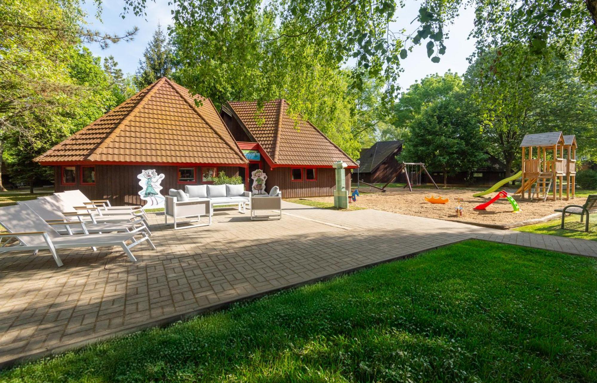 Hotel Club ตีฮานี ภายนอก รูปภาพ